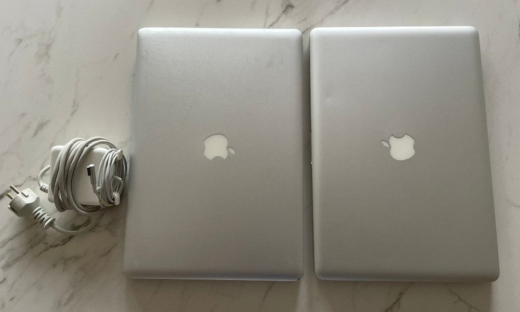 Apple MacBook Pro 2009 + 2011, Computers en Software, Apple Macbooks, Niet werkend, MacBook Pro, 15 inch, 2 tot 3 Ghz, Onbekend