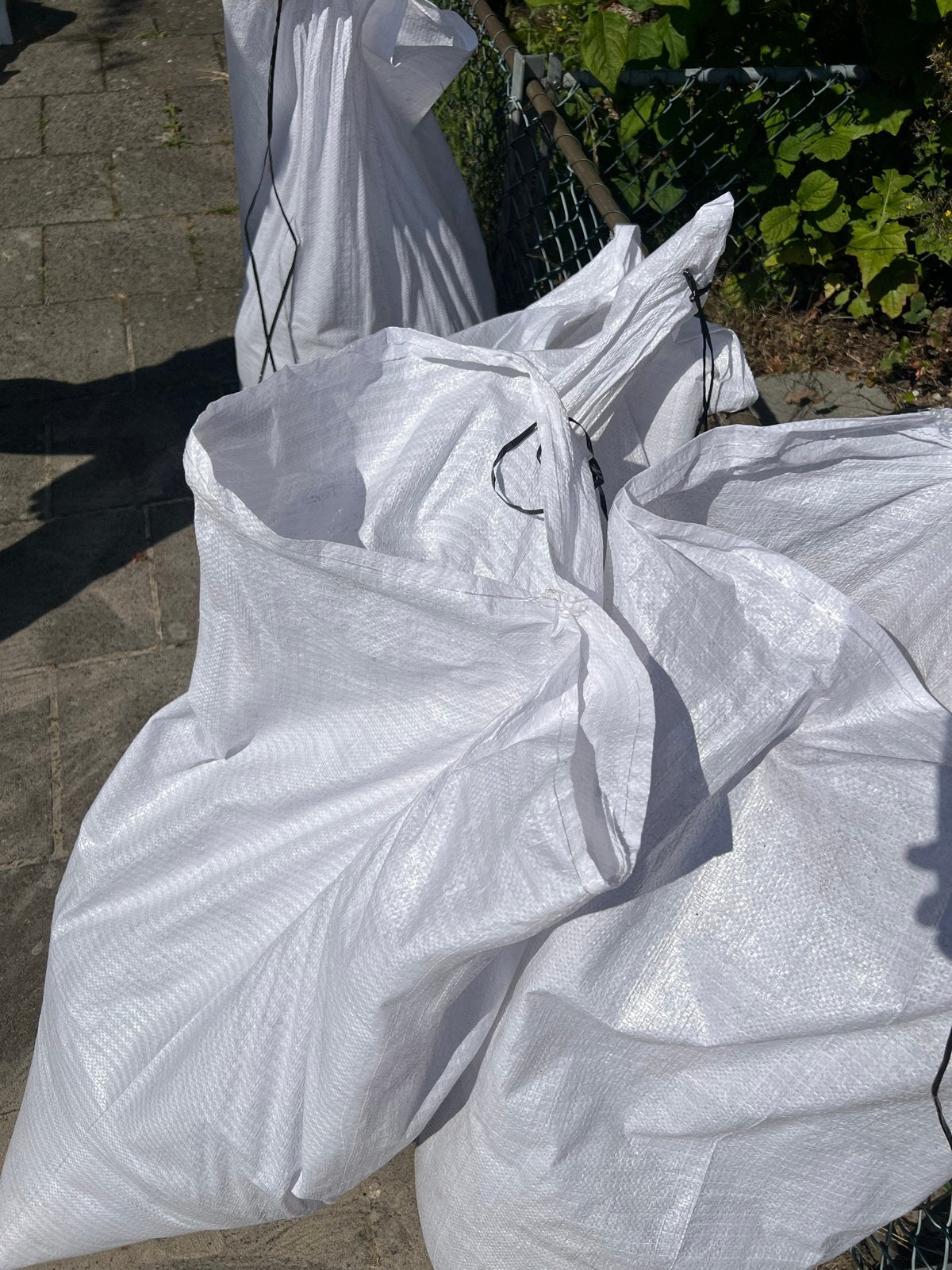 GRATIS! Zand in big bags - Ideaal voor diverse klussen, Doe-het-zelf en Verbouw, Ophalen, Gebruikt, Minder dan 25 mm, Overige typen