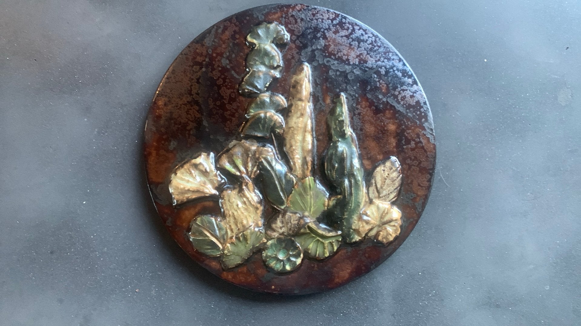 Ruscha keramiek wandbord reliëf, Ophalen