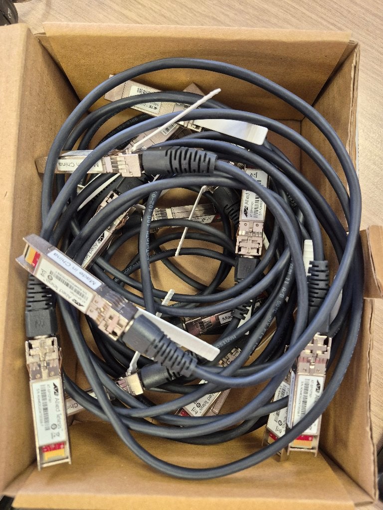 Stackingkabel Allied Telesis (AT-SP10TW1), Computers en Software, Ophalen, Zo goed als nieuw