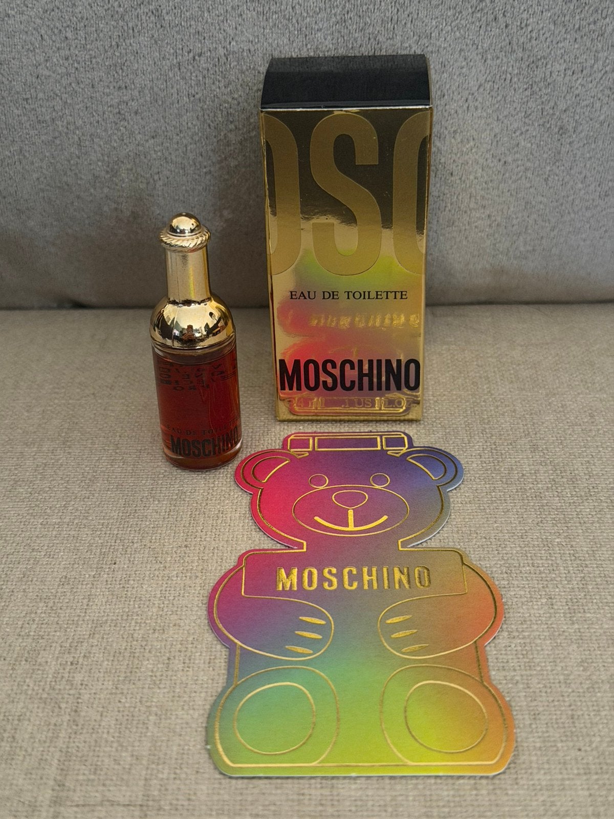 Zeldzaam vintage minuatuur Moschino 4 ml edt nieuw in doosje, Verzenden, Nieuw, Miniatuur, Gevuld