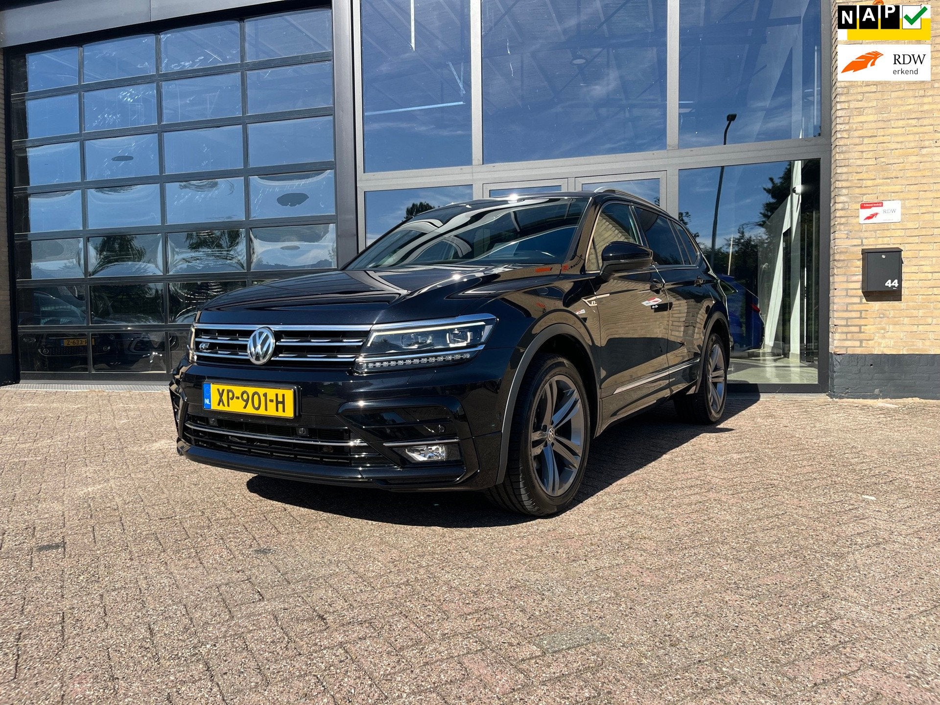 Volkswagen Tiguan Allspace 1.5 TSI Highline, R-Line , Panoda, Auto's, 150 pk, Zwart, SUV of Terreinwagen, 16 km/l