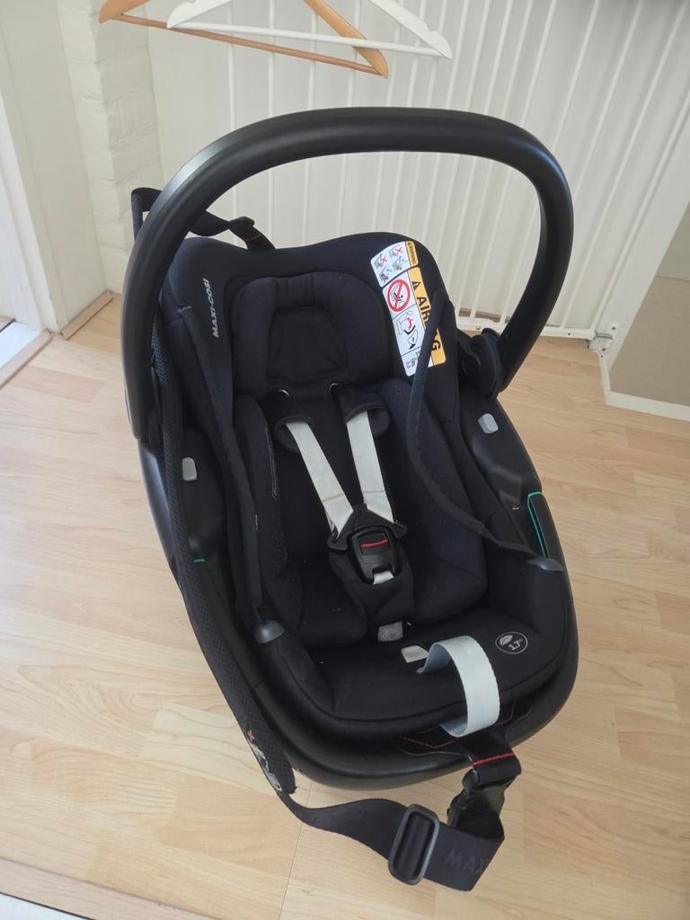 Maxi Cosi Coral 360 autostoel - Zwart, Ophalen, Zo goed als nieuw, Isofix, 0 t/m 13 kg