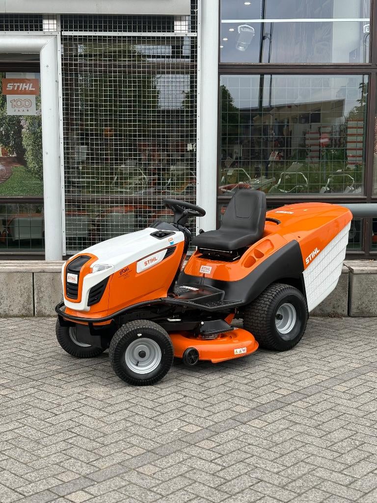 STIHL RT 6127 ZL Zitmaaier Demo Luxe Cruise Control, Ophalen, Stihl, Gebruikt, Benzine-grasmaaier