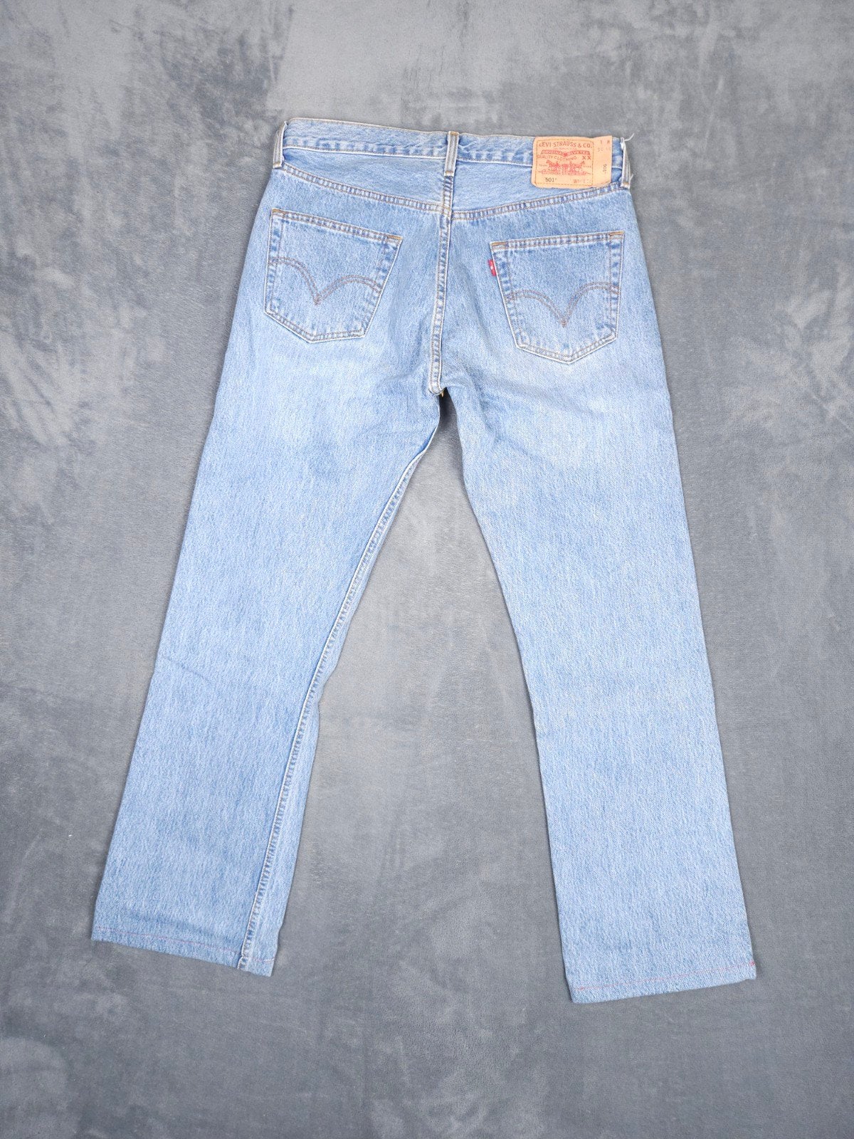Levis 501 Broek W34 L32 Straight Spijkerbroek Lichtblauw., ., Zo goed als nieuw, ., W33 - W34 (confectie 48/50)