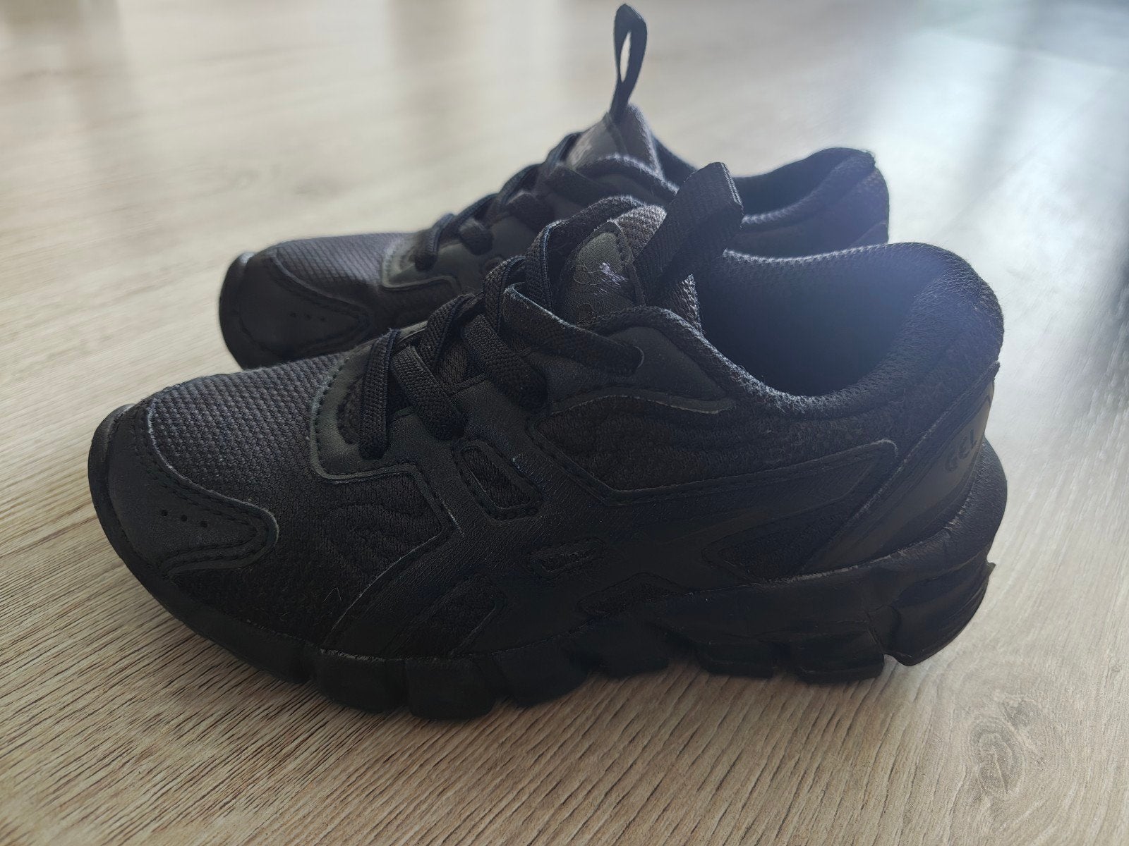 Asics sneakers maat 27, Maat XS of kleiner, Ophalen of Verzenden, Gebruikt, Schoenen
