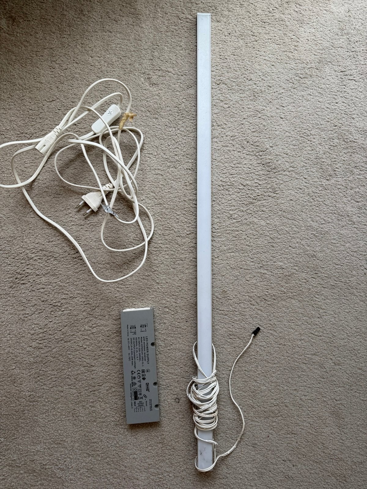 IKEA LED-strip met TRÅDFRI driver en FÖRNIMMA snoer, Wit, Kunststof, Zo goed als nieuw, Dimbaar