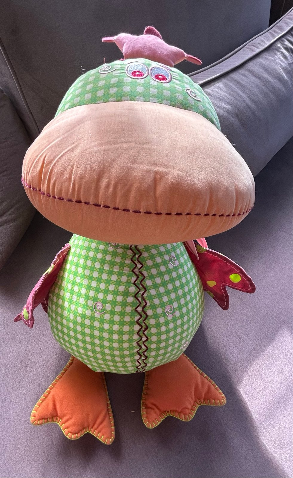 Leuke kleurrijke knuffel eend/dinosaurus van Dushi! Nieuw!, Groen, Overige merken, Overige karakters, Nieuw
