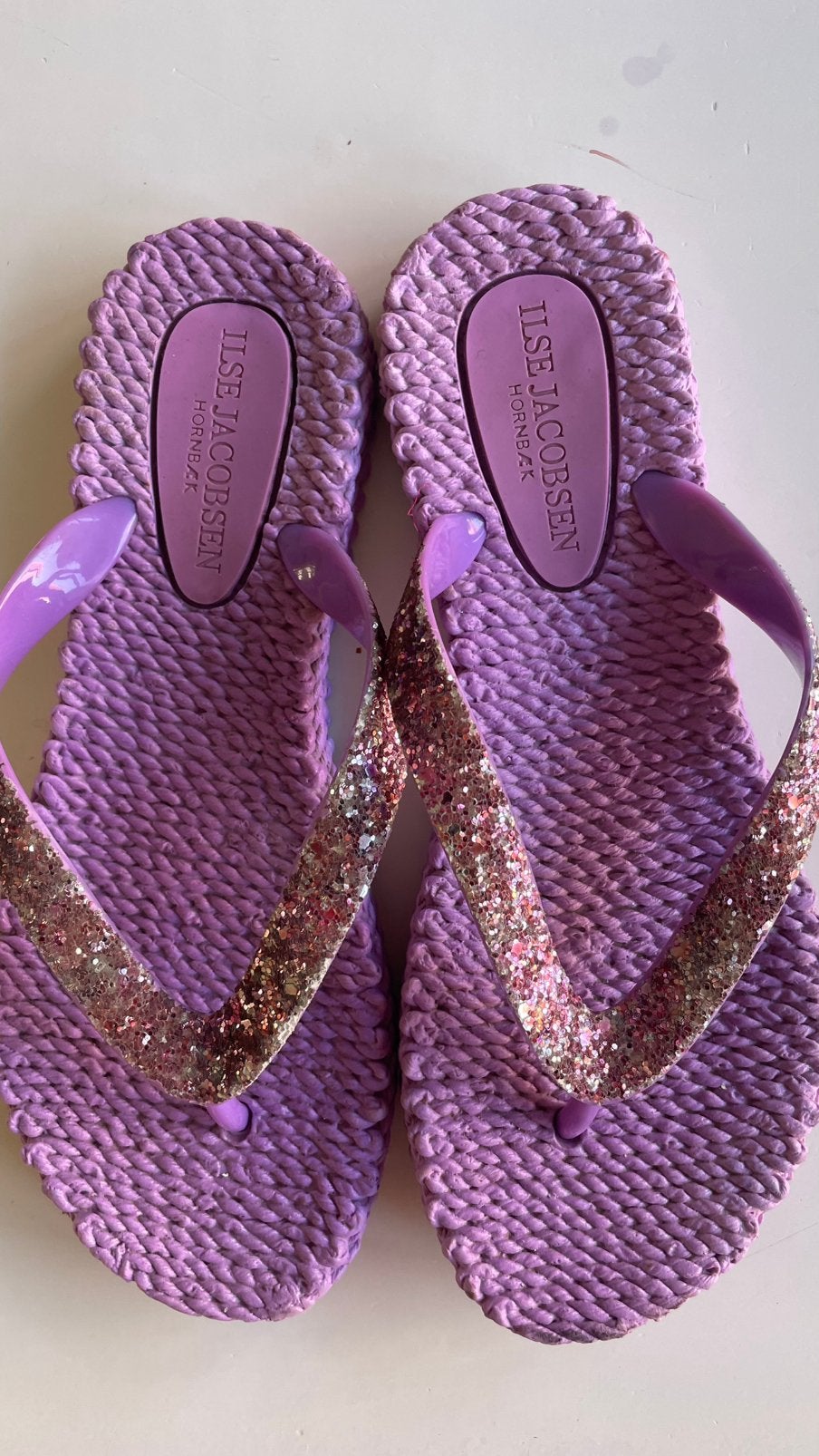 Te koop: slipppers, Ilse Jacobsen, 36, Kleding | Dames, Ophalen of Verzenden, Zo goed als nieuw, Zwart, Instappers