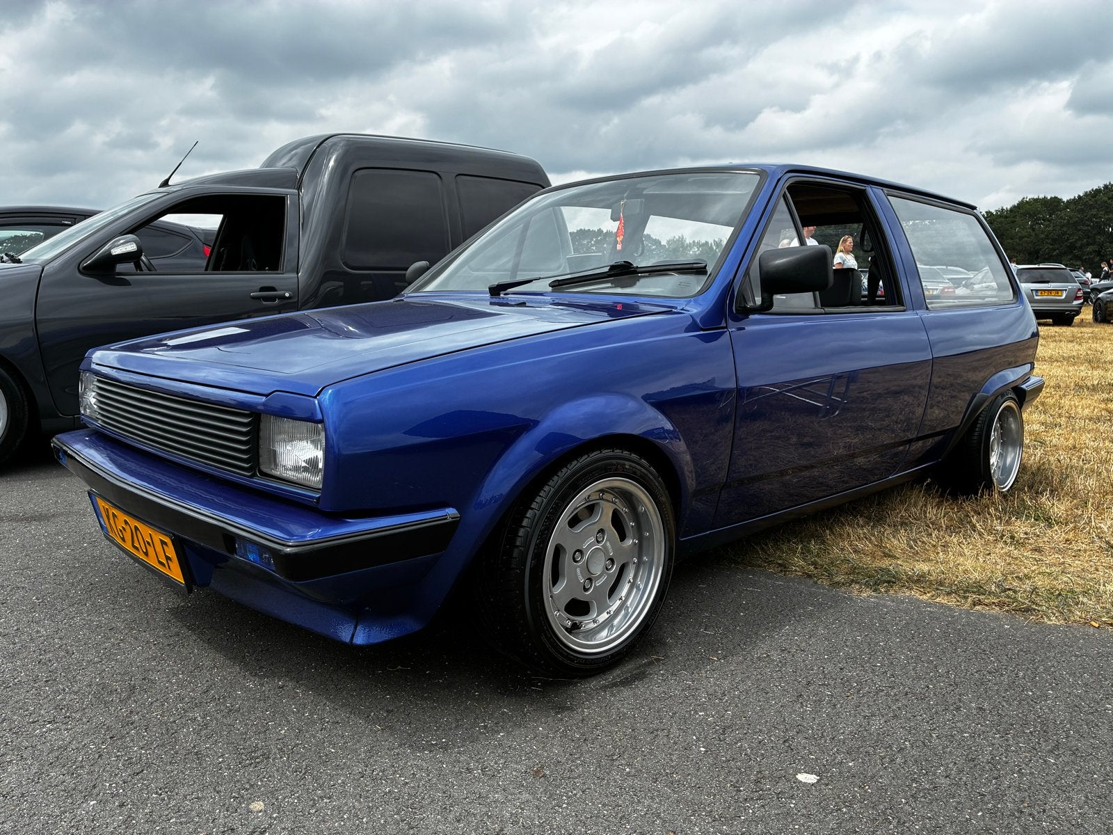 Volkswagen Polo 1.3 1983 Blauw, dubbele webers, 4 cilinders, Blauw, Origineel Nederlands, Handgeschakeld
