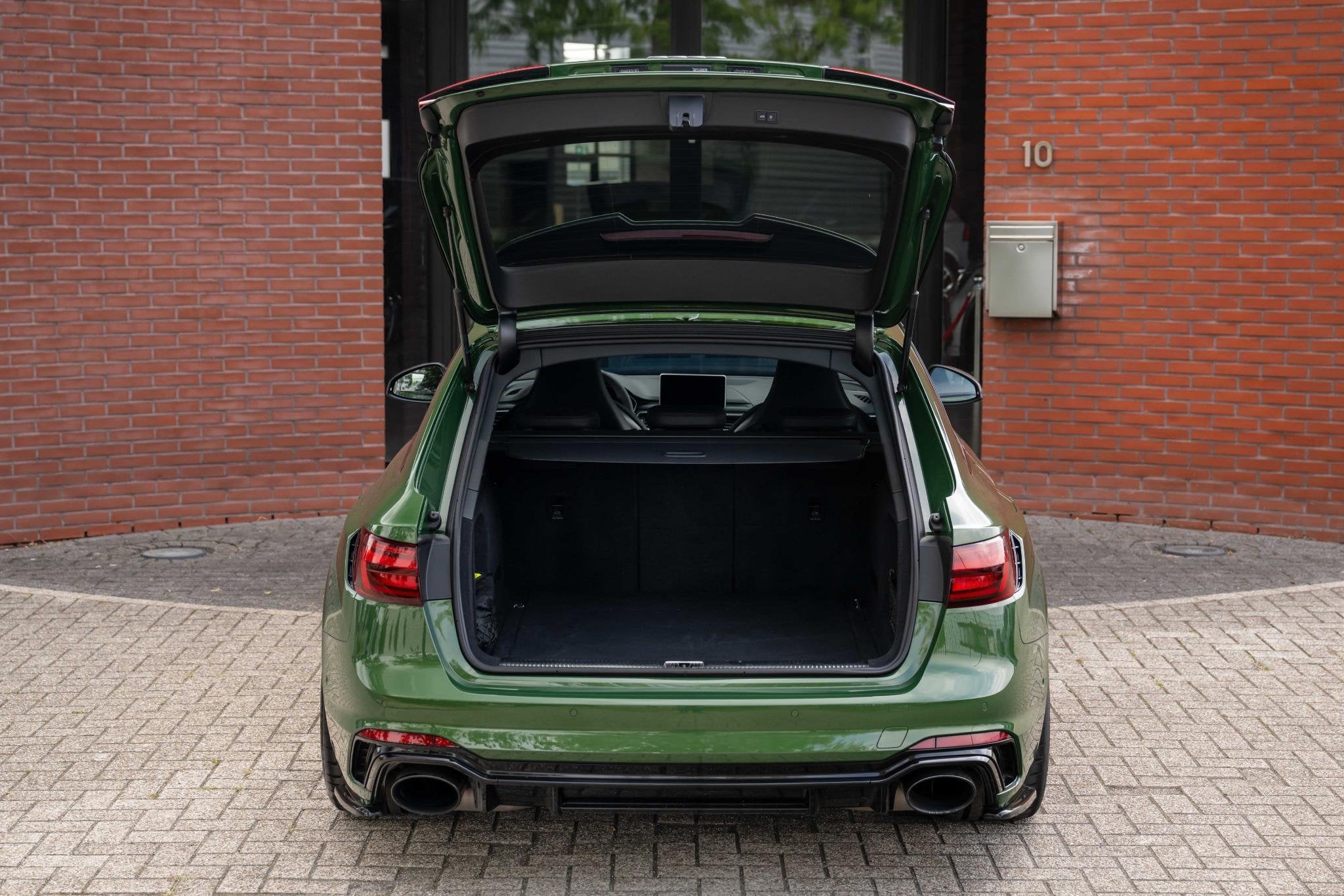 Foto 32 van Audi RS4 Avant 2.9 TFSI quattro 545pk Stage 2 Downpipe Keram
