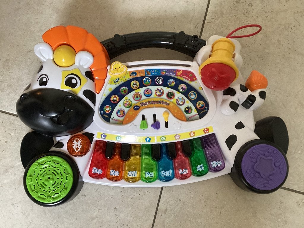 Vtech zing- en speelpiano zebra, Ophalen, Zo goed als nieuw, 2 tot 4 jaar