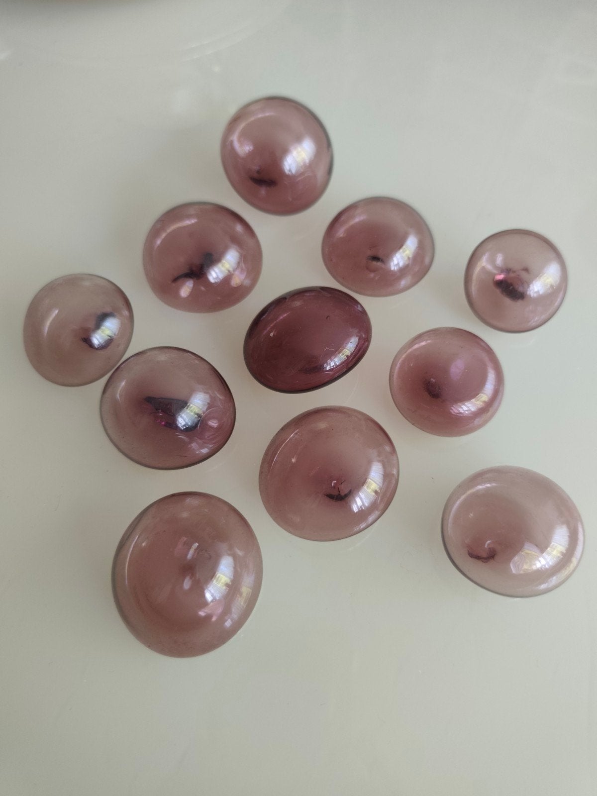 11x paarse mondgeblazen halve bolletjes met pontilmerk, dm 3, Overige stijlen, Ophalen of Verzenden, Zo goed als nieuw, Glas