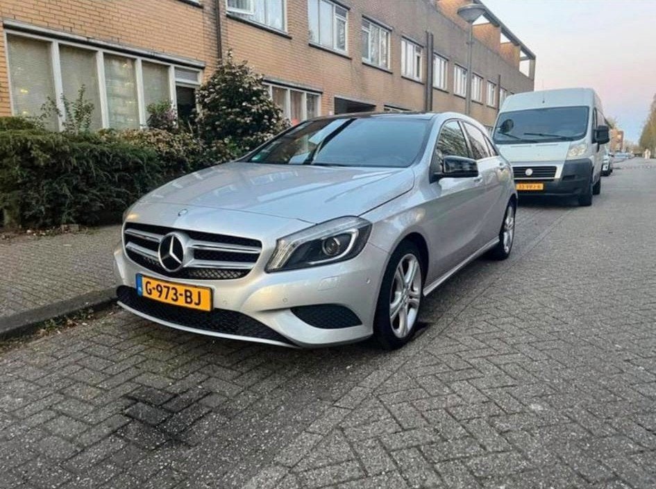 Mercedes-Benz A250 4Matic 2.0 Sport Autom7 | Panodak 2014, Auto's, Mercedes-Benz, Automaat, 15 km/l, 4 cilinders, Leder en Stof