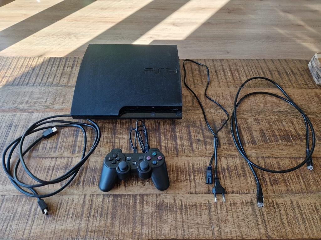 PlayStation 3 slim 160 GB, Spelcomputers en Games, Ophalen of Verzenden, Zo goed als nieuw, 160 GB, Met 1 controller