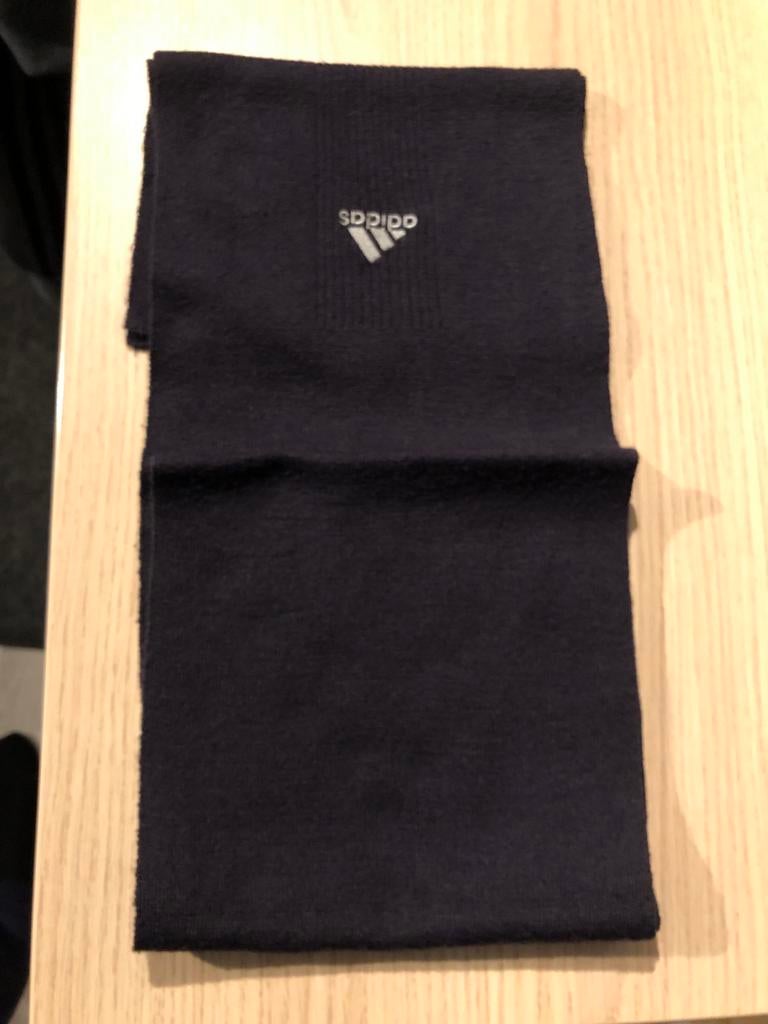 Adidas Nekwarmer / Sjaal - Zwart, Ophalen of Verzenden, Zo goed als nieuw