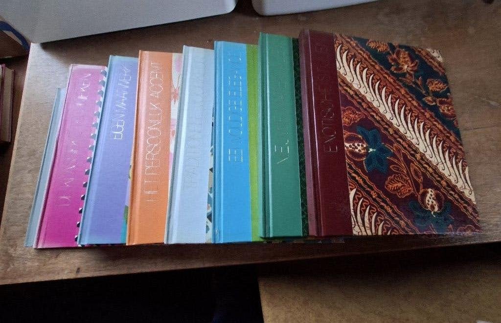 8 boeken over kleermaken en mode - Harde kaft, onbeschadigd