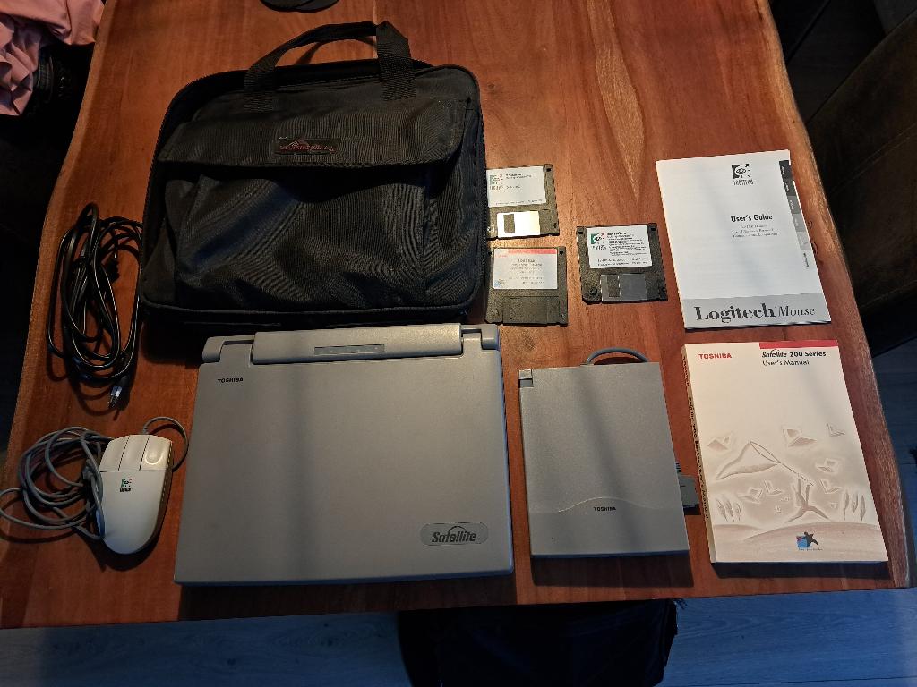 laptop, Computers en Software, Ophalen, Toshiba, 14 inch, Niet werkend