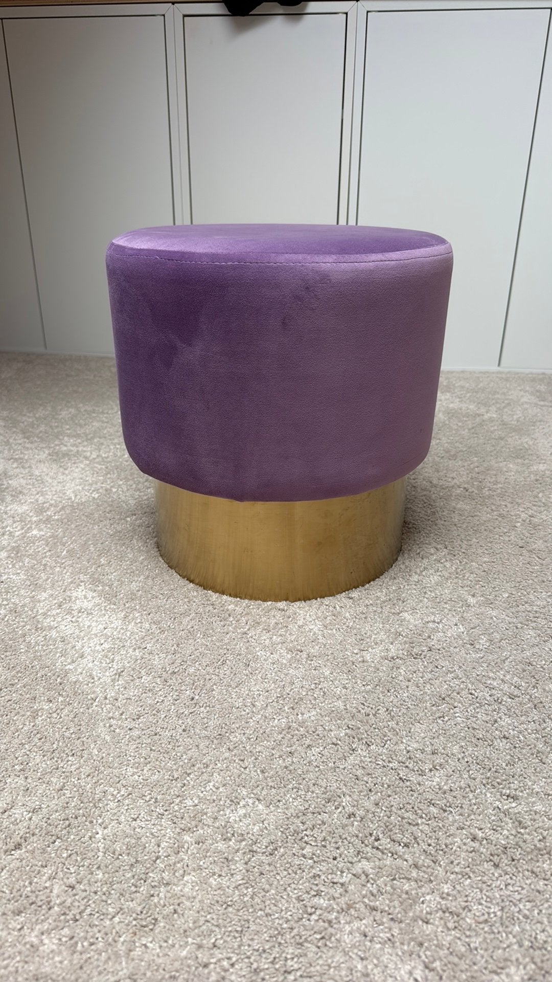 Lila velours krukje /bijzettafeltje met goudkleurige rand, Ophalen of Verzenden, Zo goed als nieuw, Overige materialen
