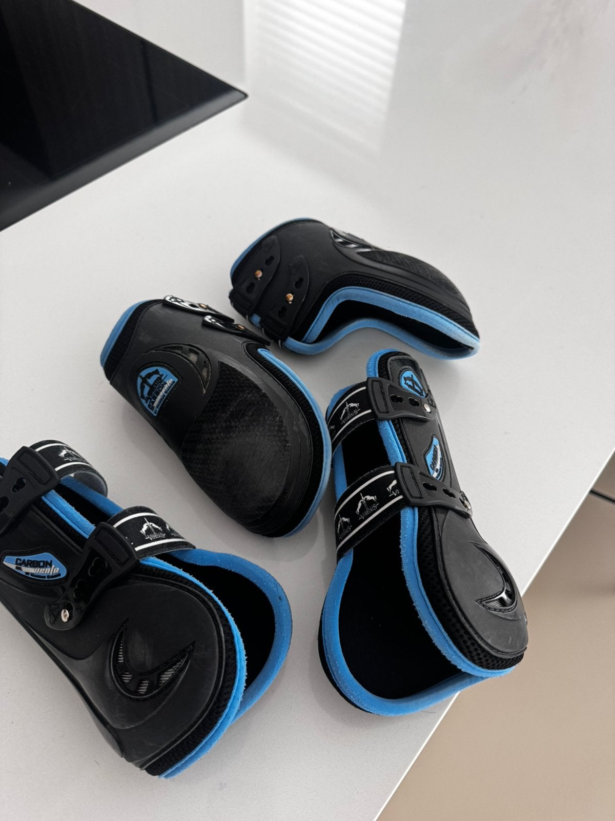 Veredus Carbon zwart/blauw, Peesbeschermers, Ophalen of Verzenden, Gebruikt, Veredus
