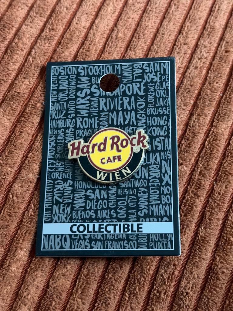 Hard Rock Cafe pin Wenen - Collectible, Ophalen of Verzenden, Nieuw, Stad of Land, Speldje of Pin