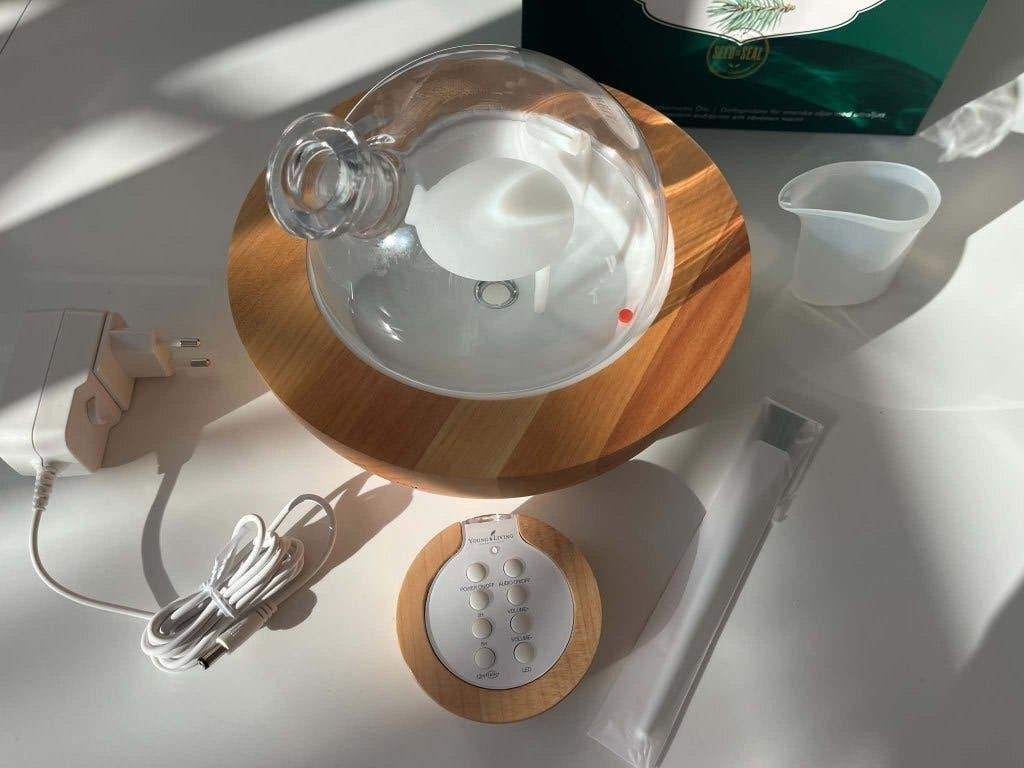 Young Living essential oil ultrasonic diffuser, Ophalen of Verzenden, Nieuw, Aroma