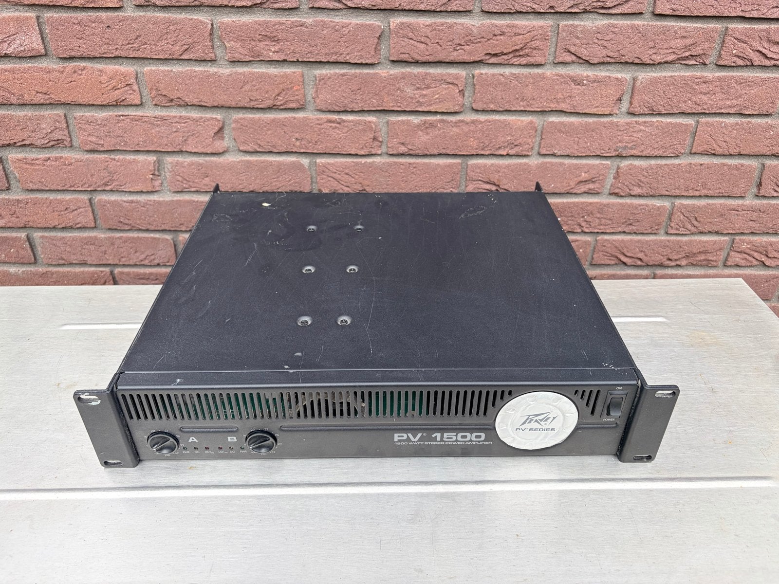 Peavey PV-1500 Professionele Eindversterker, Ophalen of Verzenden, Gebruikt, 1000 watt of meer, P.A.