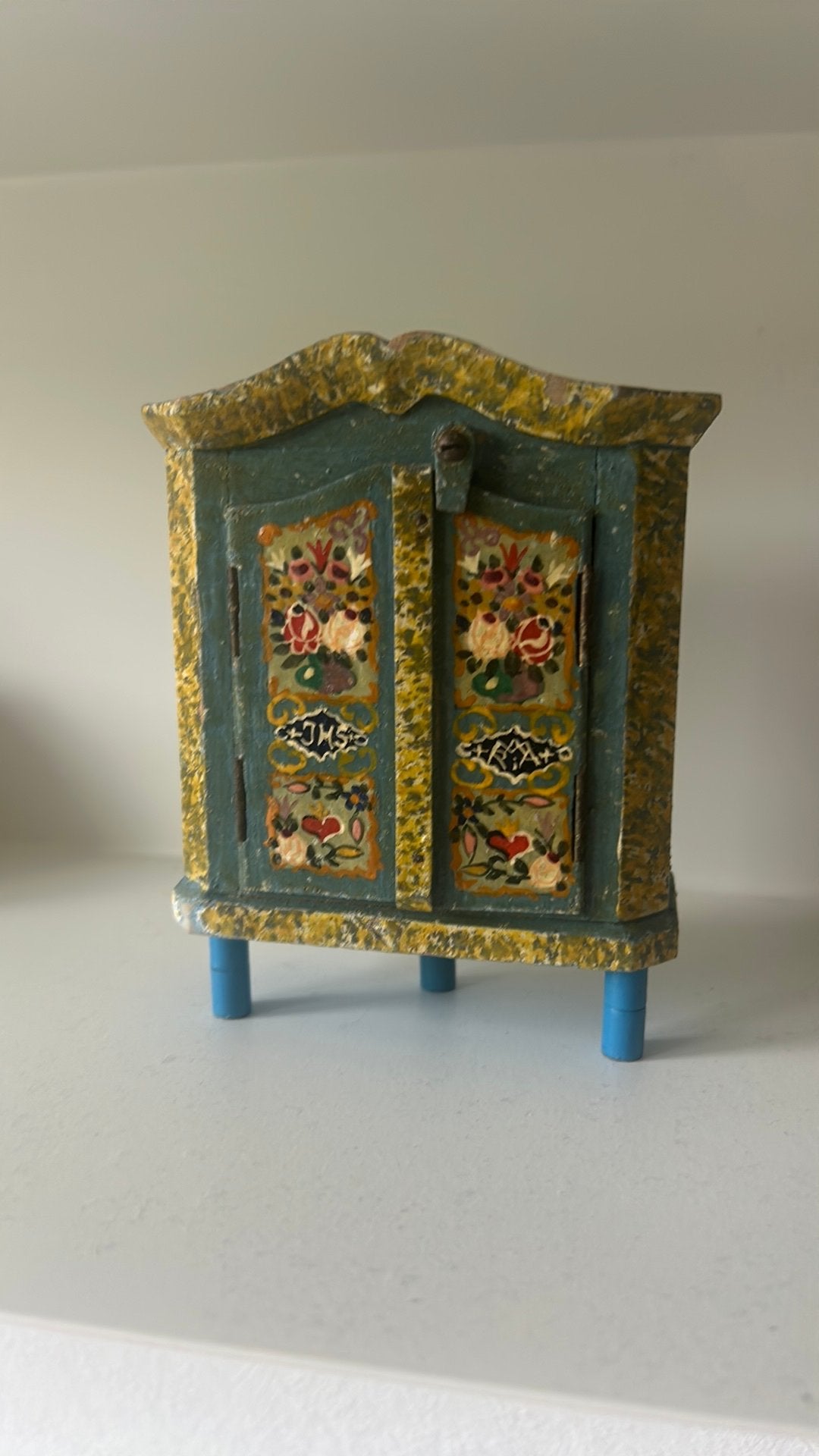 Prachtig antieke miniatuur kast voor poppenhuis, Antiek en Kunst, Ophalen of Verzenden