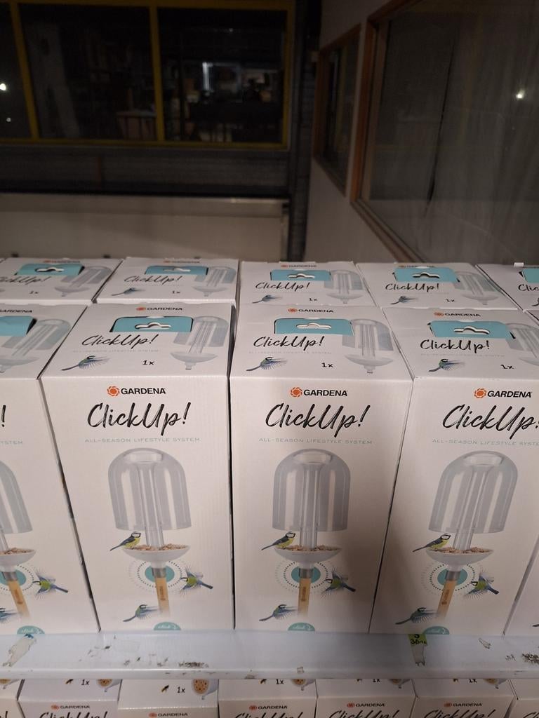 Vogels voedersilo gardena clickup systeem, Dieren en Toebehoren, Mannelijk