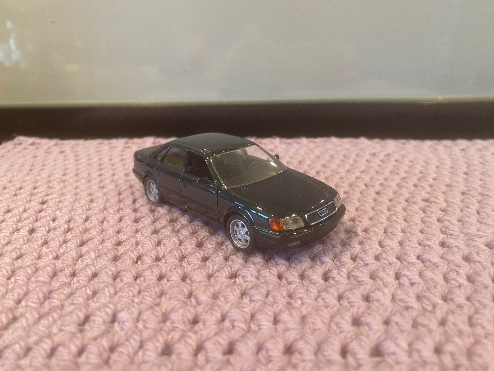 Audi 100, Ophalen of Verzenden, Zo goed als nieuw, Auto, Overige merken