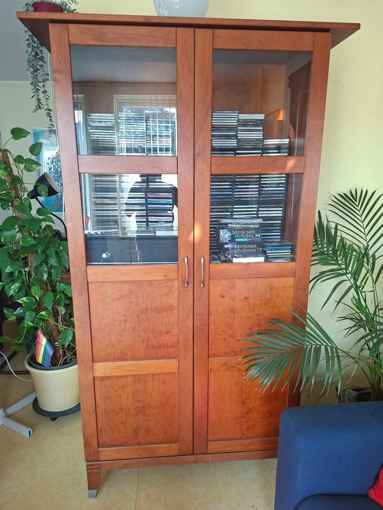 [GRATIS] Kast met verlichting, Ophalen, Gebruikt, 50 tot 100 cm, Minder dan 100 cm