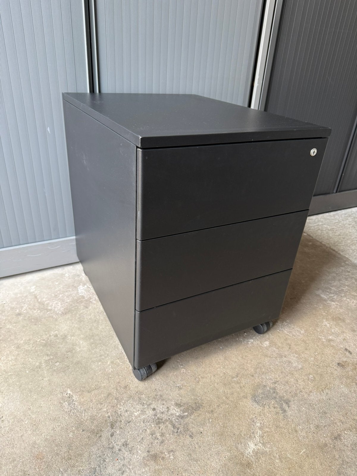 Ladeblok zwart, Ophalen, Minder dan 50 cm, Zo goed als nieuw, 3 of 4 laden