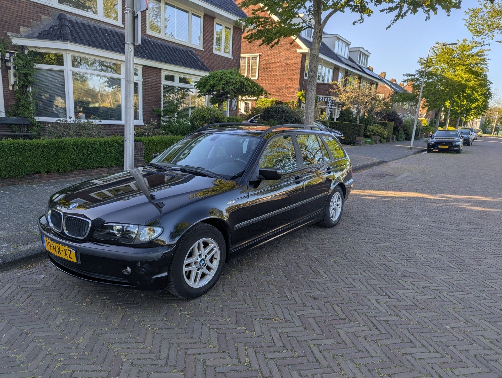 BMW 3-Serie 1.8 I E46 | 316 Touring 2004 Zwart, Auto's, BMW, 1250 kg, Zwart, 4 cilinders, 1796 cc