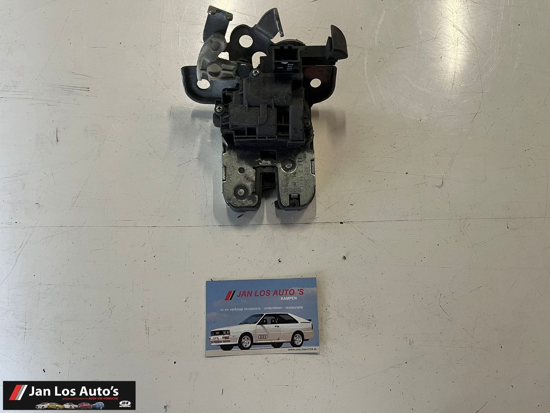 Kofferbakslot achterklep slotmechaniek Audi 8K9827505A, Gebruikt, -, -, Ophalen of Verzenden