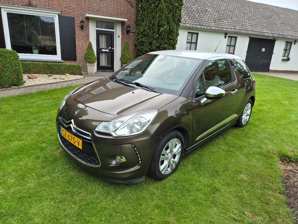 Citroën DS3 1.2 VTI 2013 airco nav cruise leder 100000 km, Voorwielaandrijving, Dealer onderhouden, 31 €/maand, 1199 cc