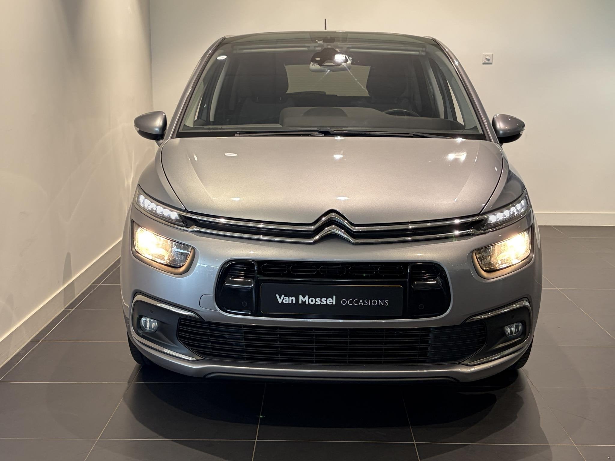 Citroen C4 SpaceTourer Feel | Trekhaak | Camera | Climate co, Auto's, Citroën, 12 maanden, Stof, Gebruikt, 1199 cc