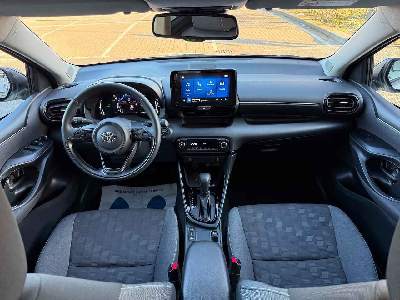 Toyota Yaris 1.5 Hybrid 115 First Edition ECC/PDC V&A/CAMERA, 12 maanden, 450 kg, Gebruikt, 450 kg
