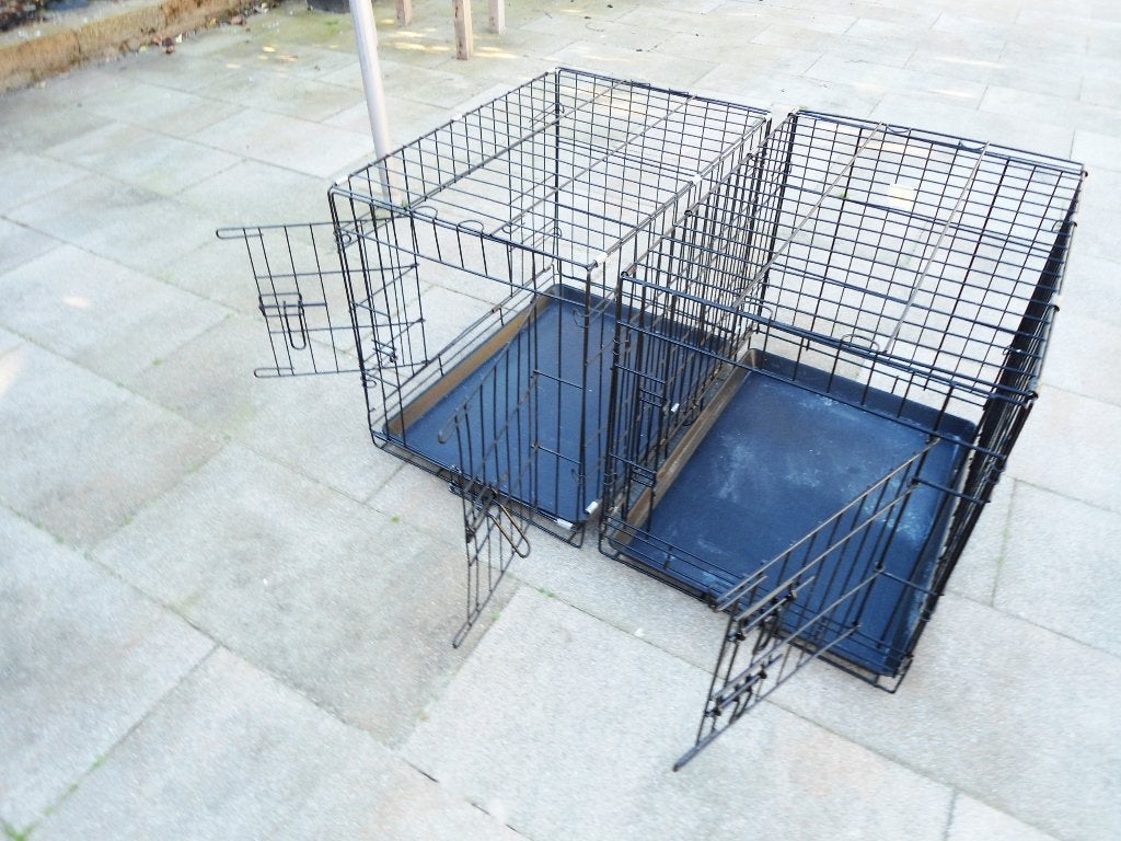zwarte opvouwbare bench met  1 of met 2 deurtjes, Dieren en Toebehoren, Ophalen, Zo goed als nieuw