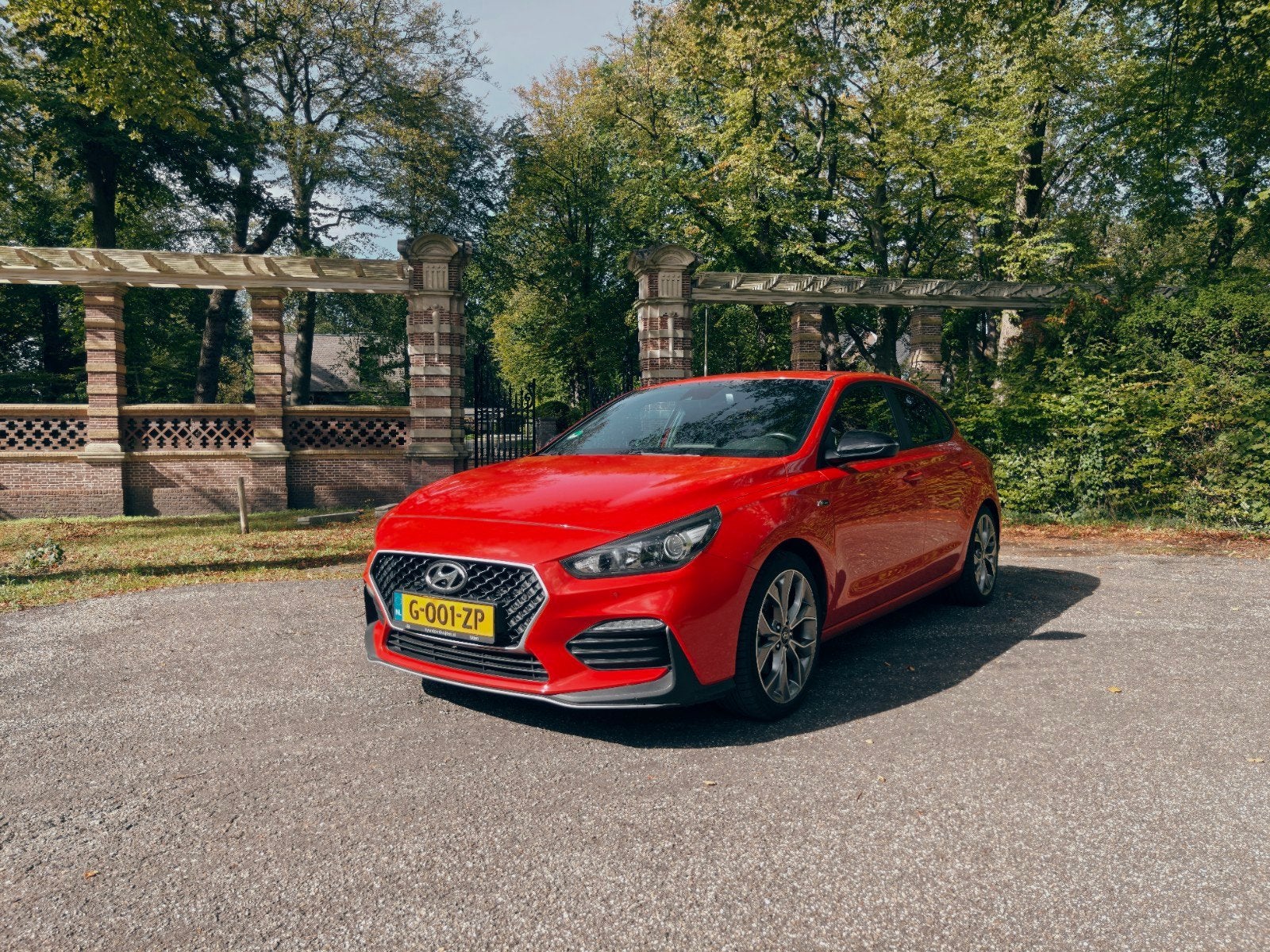 Hyundai i30 Fastback N-Line 1.4 T-gdi 2020, Auto's, Voorwielaandrijving, Dealer onderhouden, Zwart, 4 cilinders