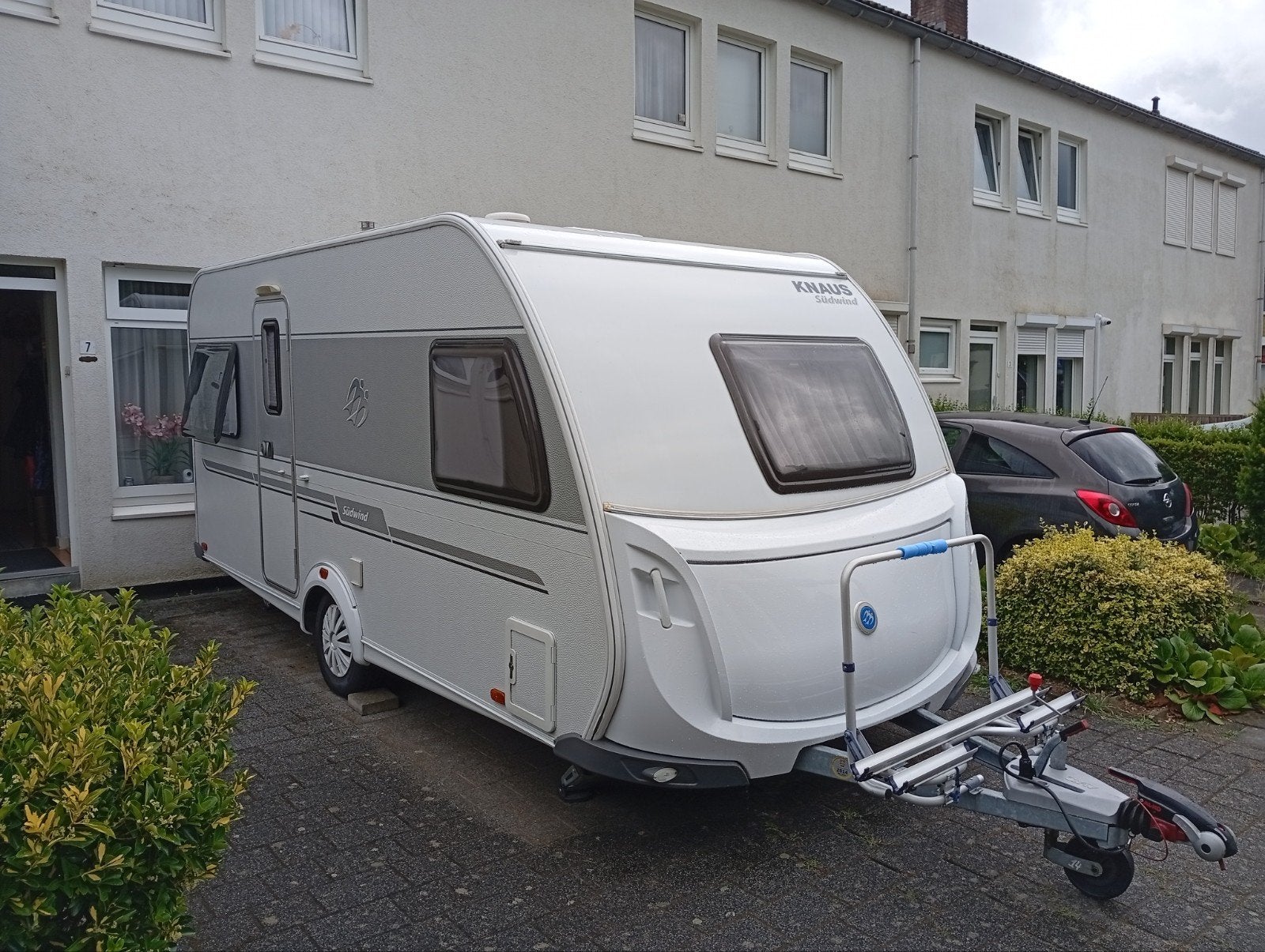 Knaus Südwind 450 FU - 2012 - Eerste eigenaar - Topstaat, Caravans en Kamperen, Caravans, Particulier, tot en met 4, Rondzit, Knaus
