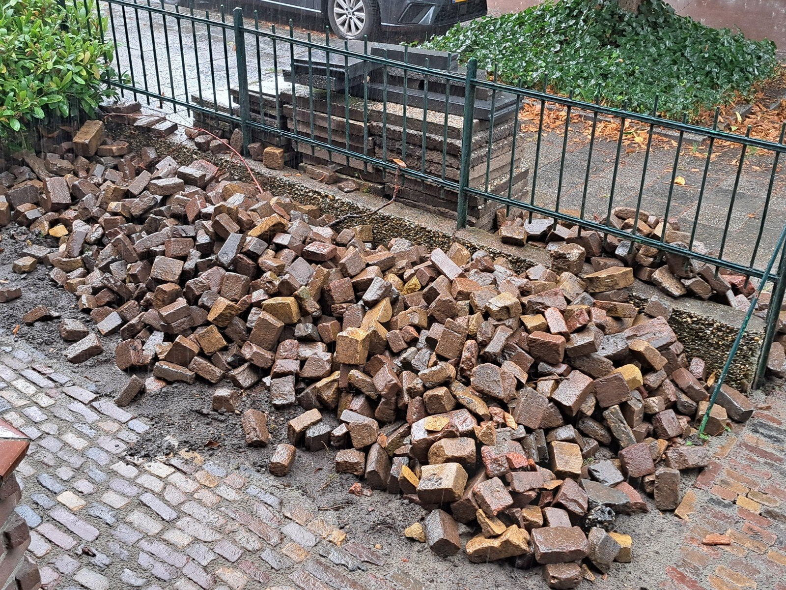 Oude gebakken waaltjes GRATIS, Tuin en Terras, Ophalen, Gebruikt, Klinkers