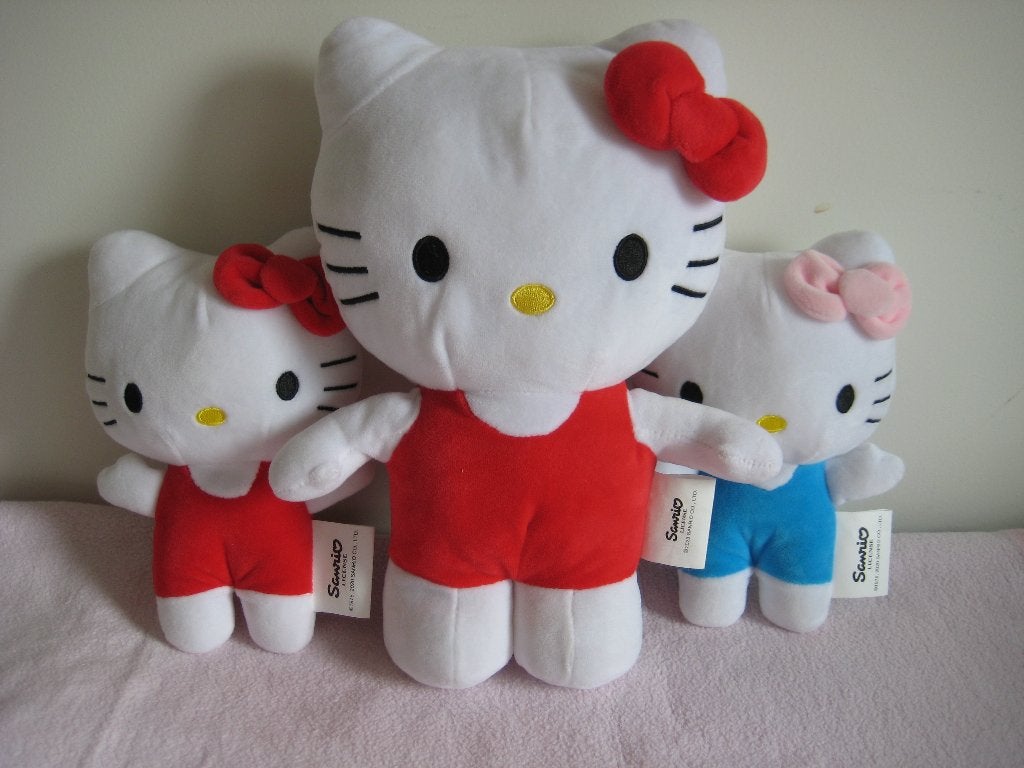 2x Sanrio Hello Kitty knuffels 20+30 cm wit met rood ZGAN, Kinderen en Baby's, Overige merken, Ophalen of Verzenden, Zo goed als nieuw