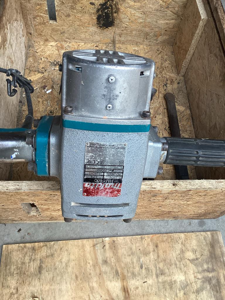 Makita Sloophamer HM1400 - Krachtige Breekhamer, Ophalen of Verzenden, Gebruikt, 600 watt of meer, Boor- en/of Breekhamer