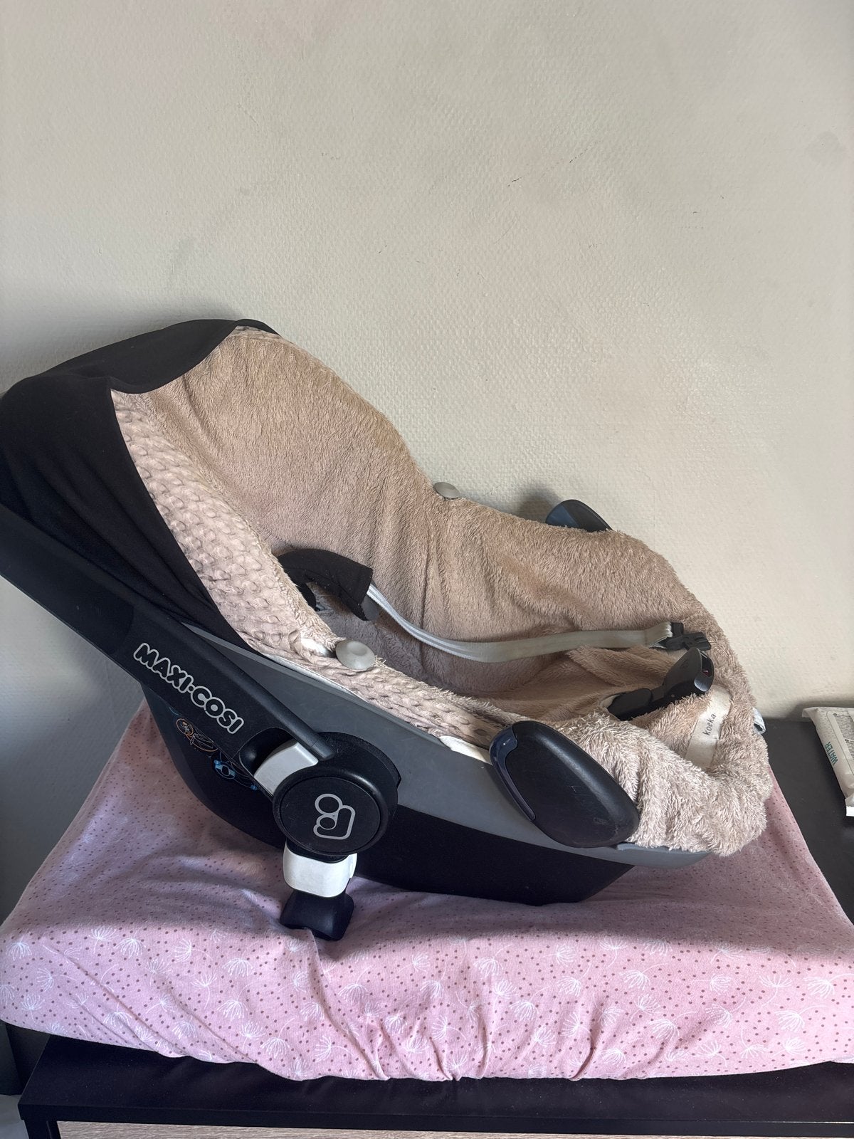 Maxi-Cosi autostoel met Koeka hoes, Ophalen, Zijbescherming, 0 t/m 13 kg, Maxi-Cosi