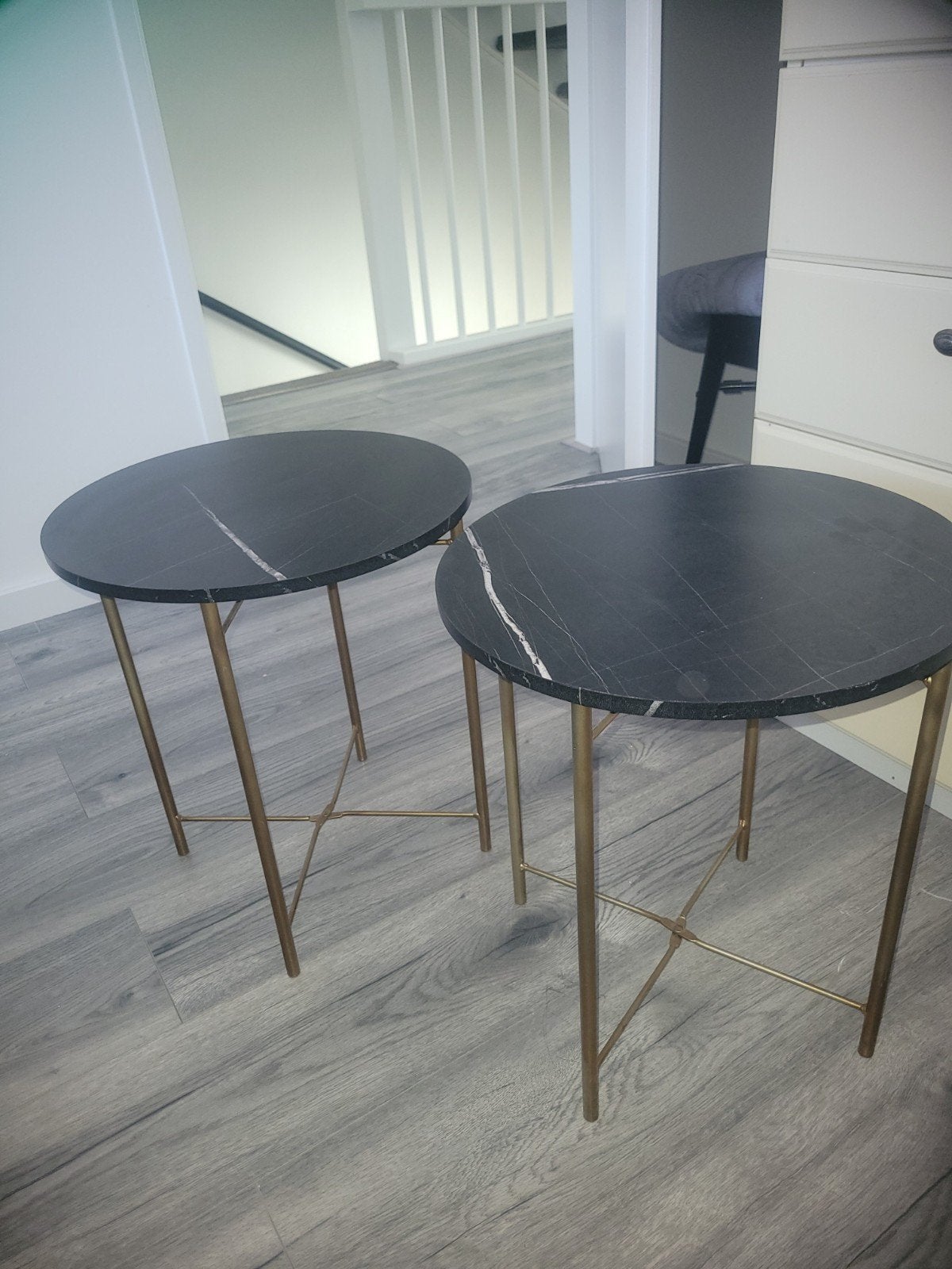 2 bijzettafel te koop, Huis en Inrichting, Tafels | Bijzettafels, Ophalen, Rond, Minder dan 55 cm, 45 tot 60 cm