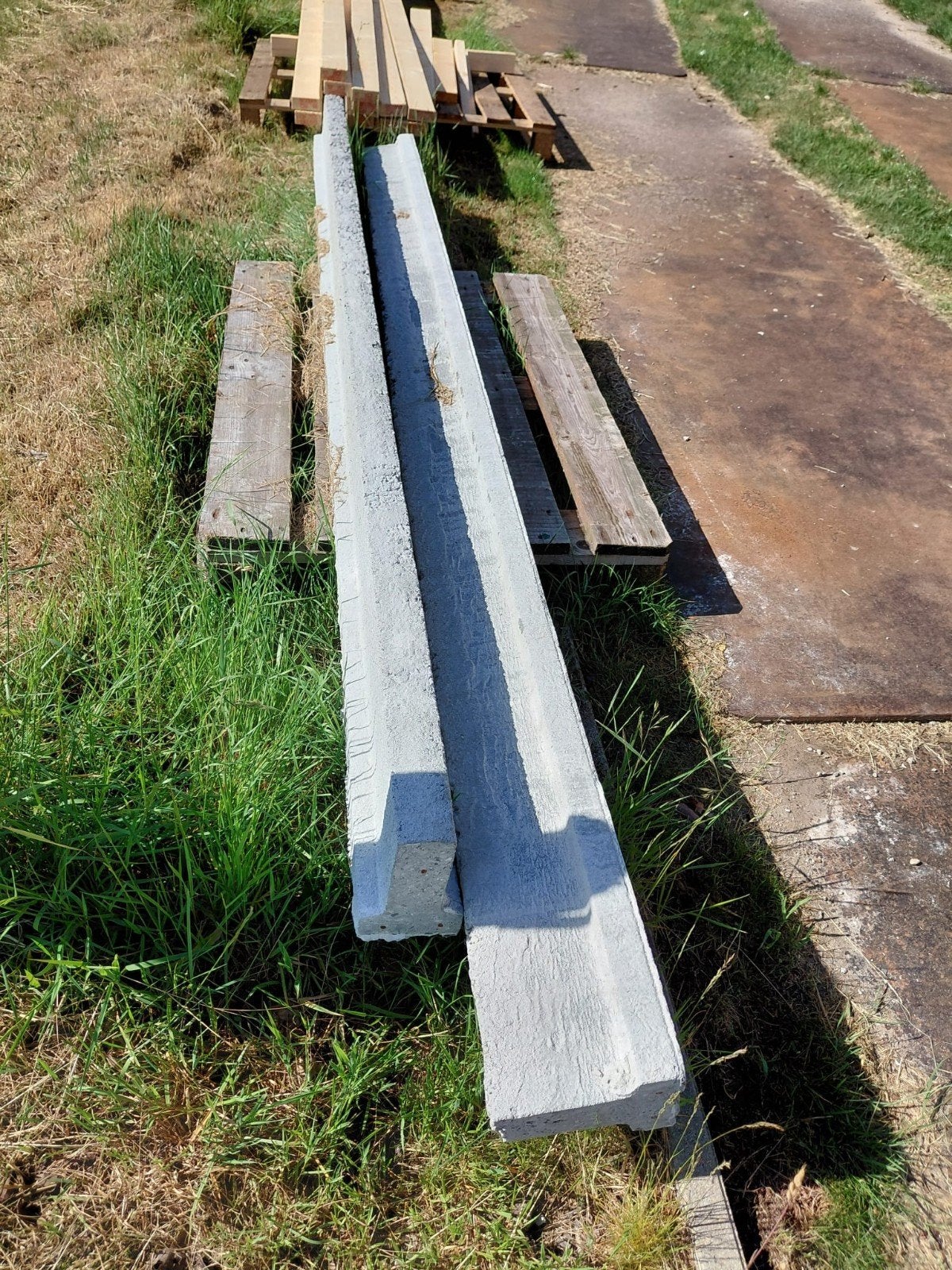 Betonnen vloerbalk / T- liggers, Ophalen