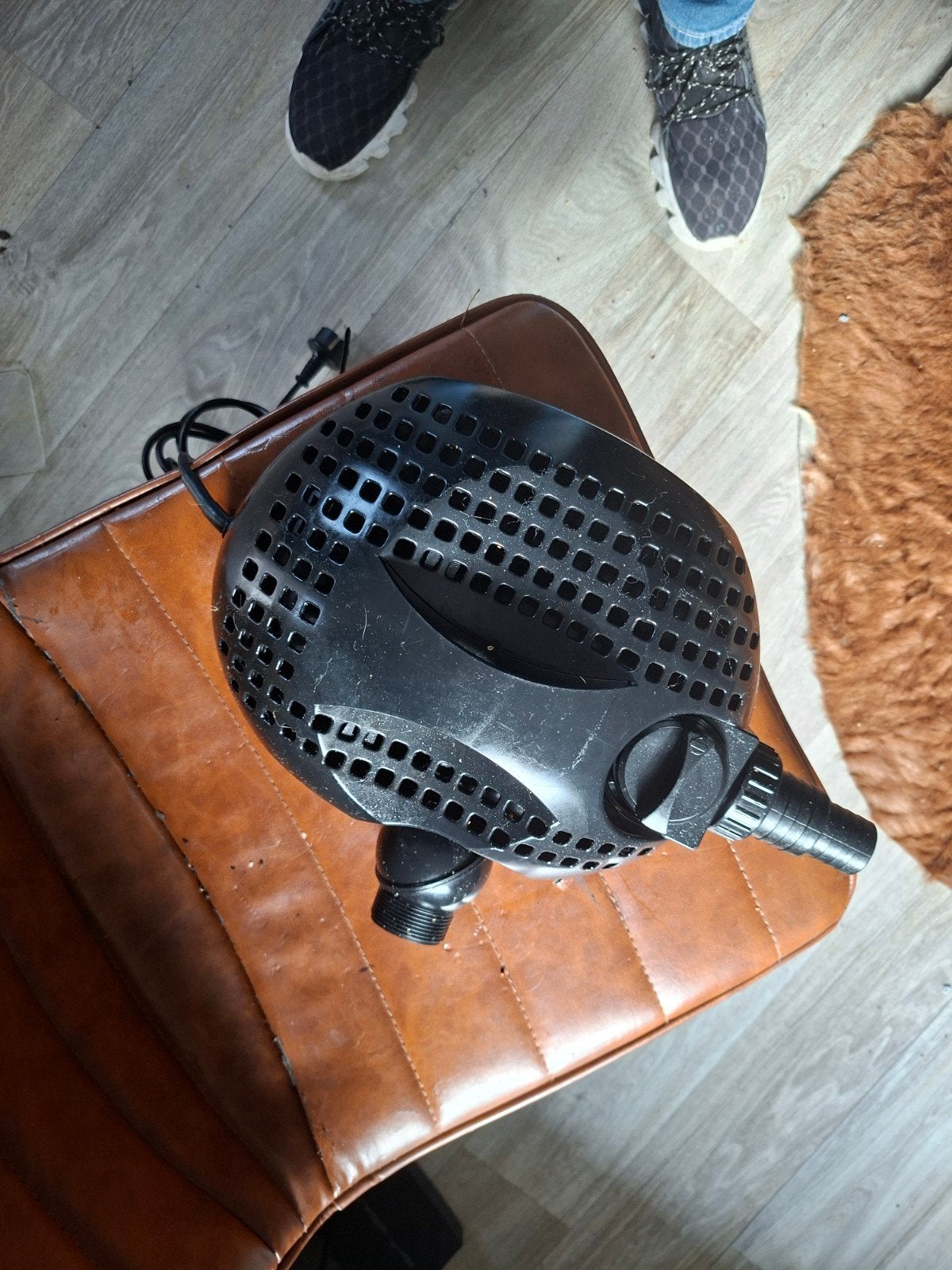 vijver pomp, Ophalen, Zo goed als nieuw, Vijverpomp