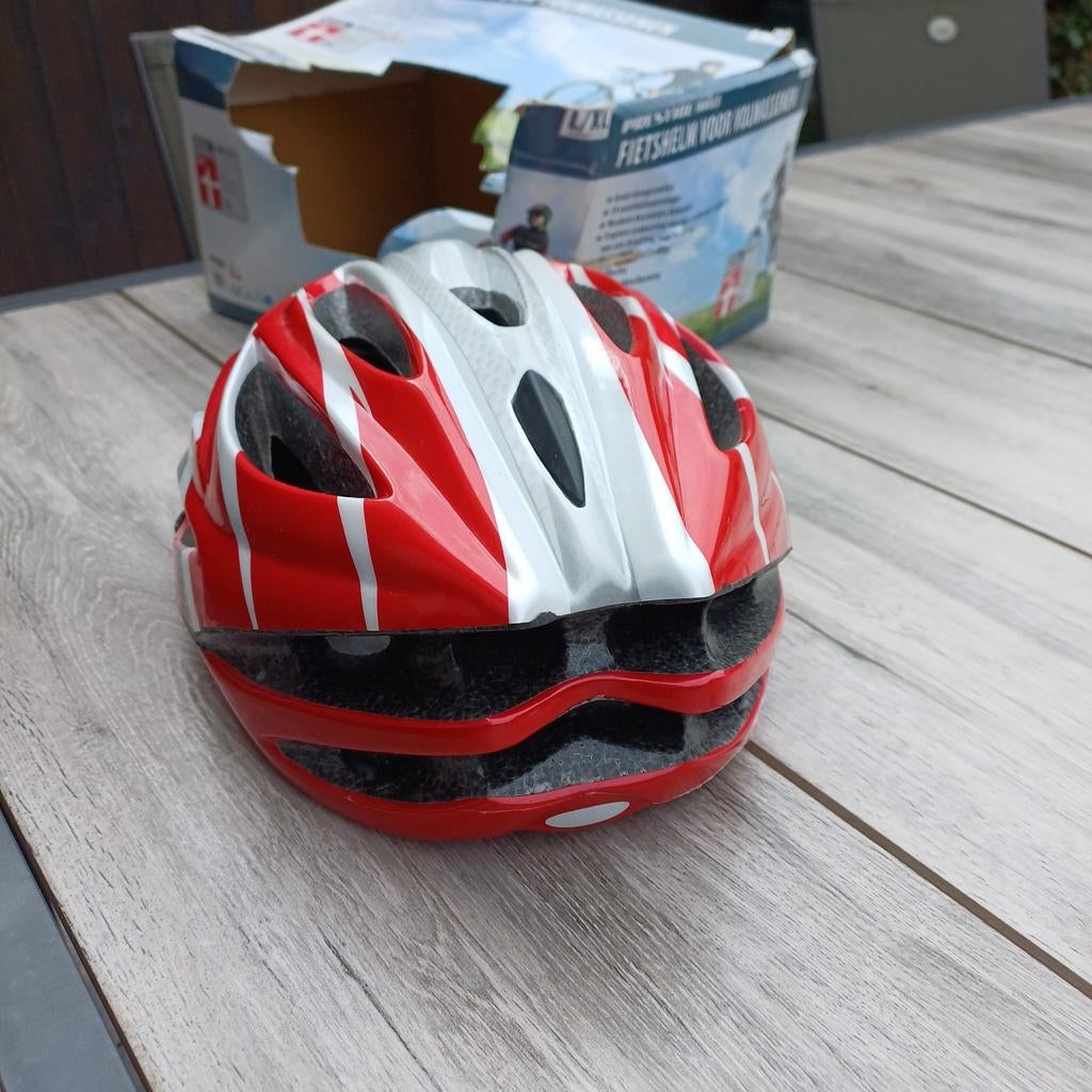 Prestige Inmold Fietshelm 55-61cm met zonneklep en reflector, Sport en Fitness, Wielrennen, Gebruikt, Ophalen of Verzenden