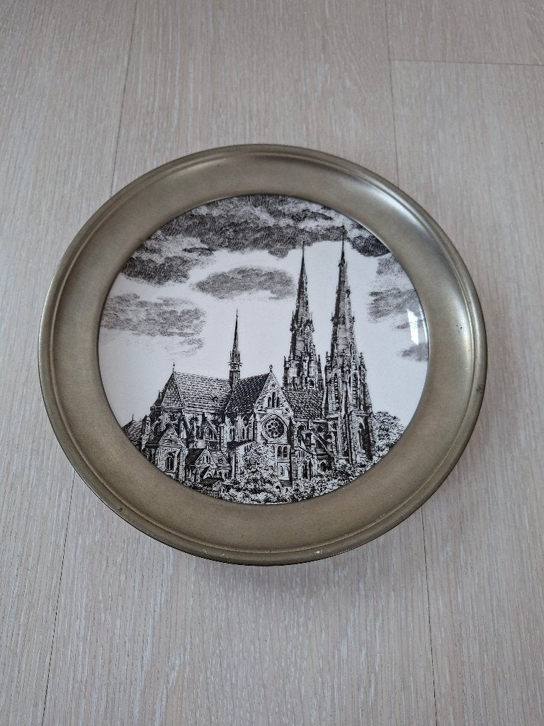 Decoratief bord met afbeelding Catherinakerk Eindhoven, Ophalen of Verzenden, Gebruikt, Overige typen, Christendom | Katholiek