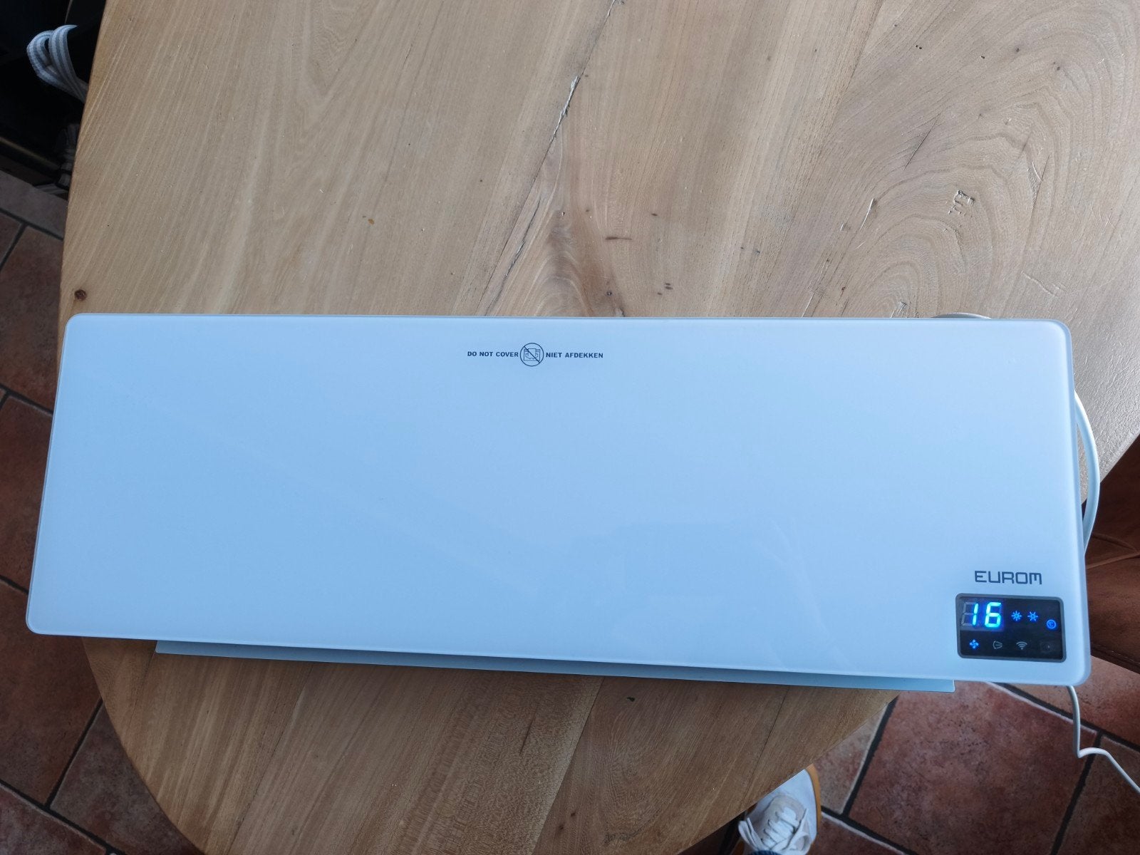 Eurom wandkachel elektrische verwarming, Doe-het-zelf en Verbouw, Verwarming en Radiatoren, Radiator, Minder dan 60 cm, Ophalen of Verzenden